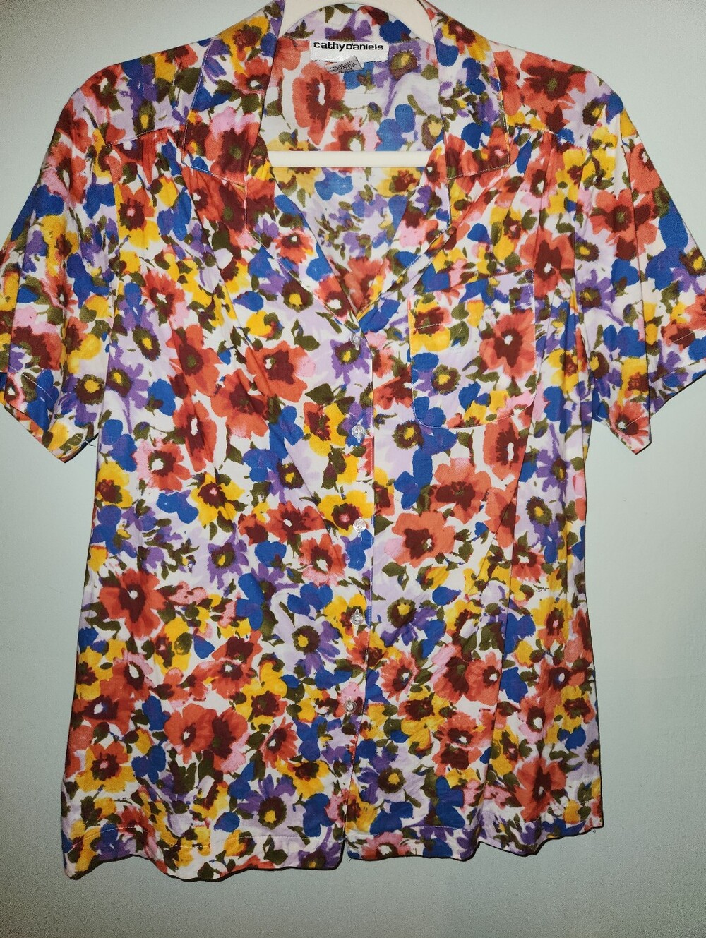Vintage Cathy Daniels 100% Cotton Vibrant Floral Short-Sleeve Button Front Top